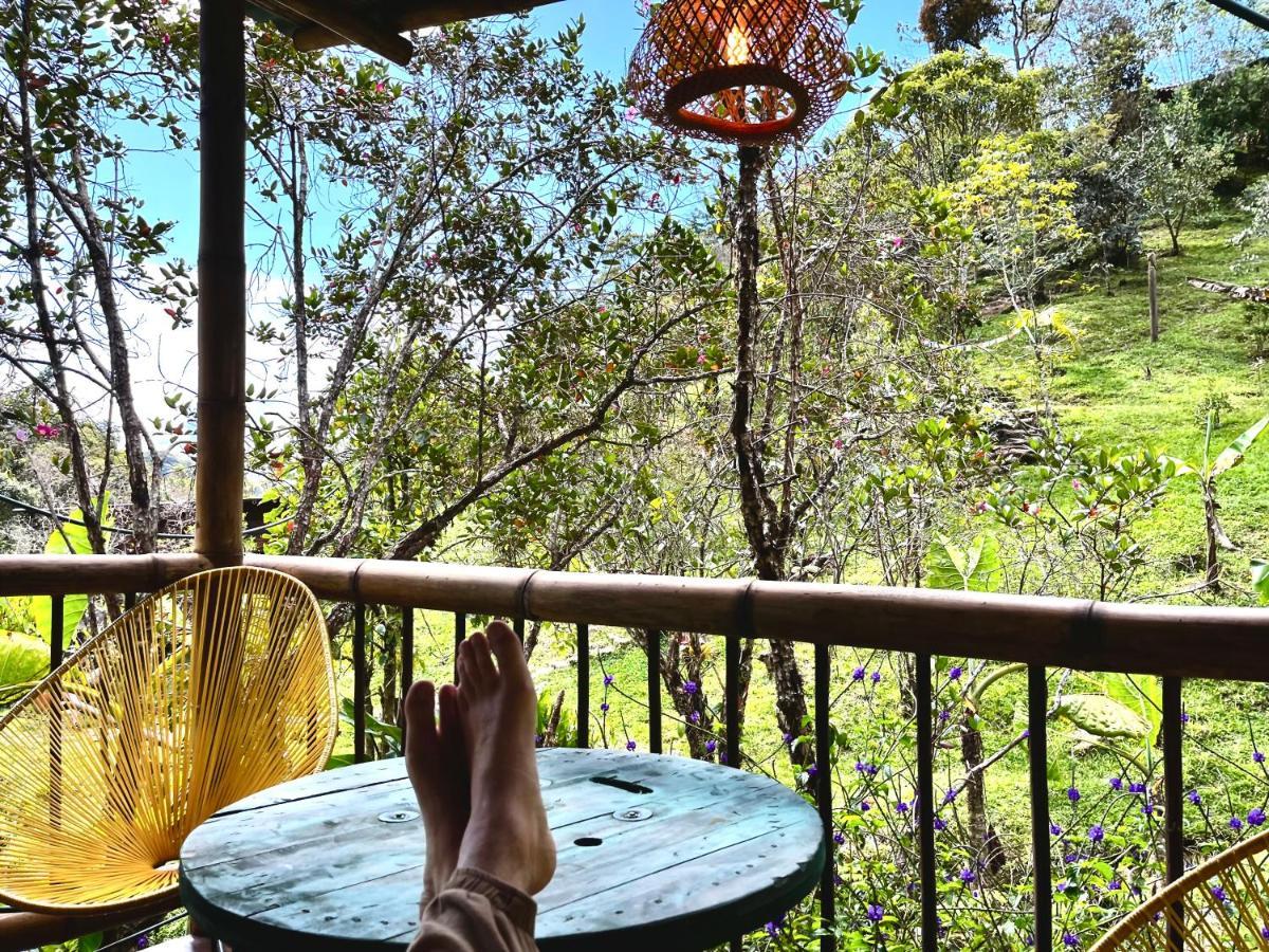 La Casa De Loto Retreat Guatapé Εξωτερικό φωτογραφία