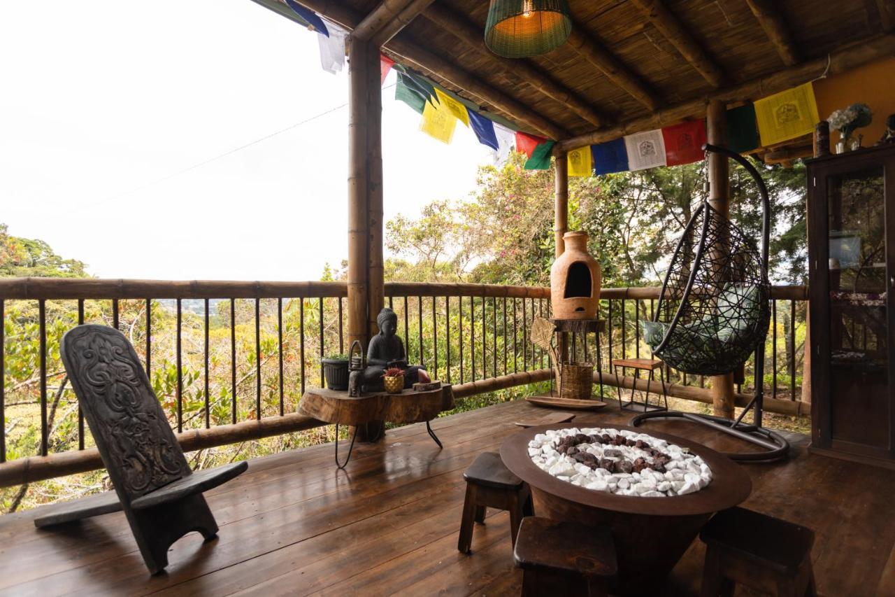 La Casa De Loto Retreat Guatapé Εξωτερικό φωτογραφία